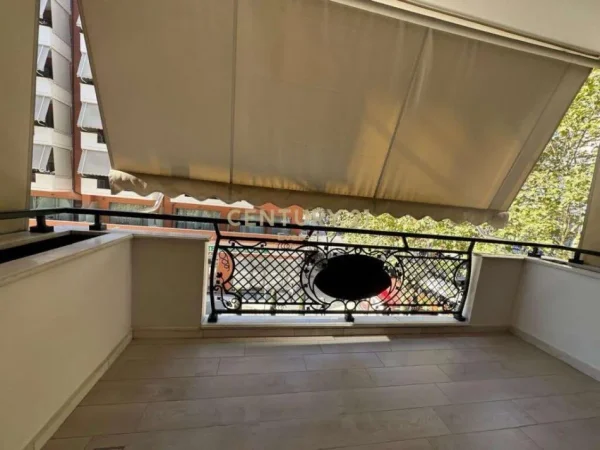 Tirane, shitet apartament 2+1 , (kompleksi Delijorgji)