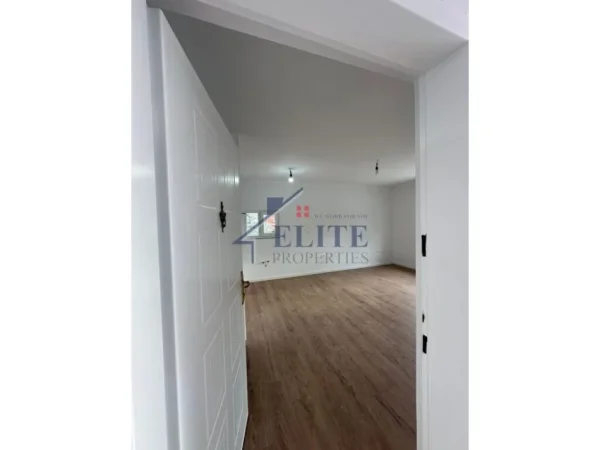 Tirane, shitet apartament 1+1 Kati 2, 57 m² 75.000 € (Allias)