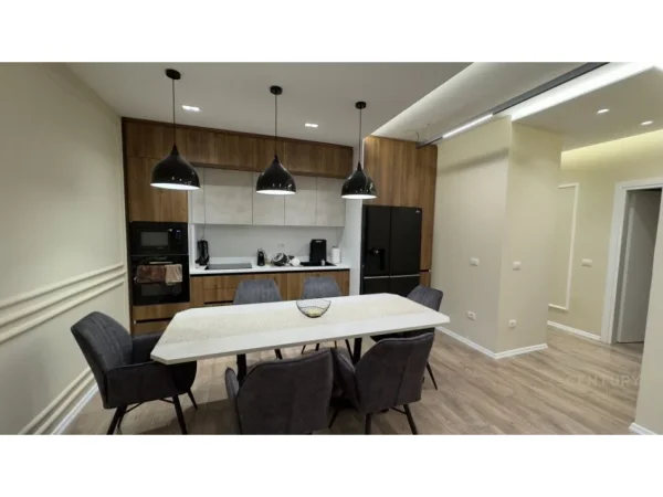 Tirane, jepet me qera apartament 2+1 Kati 1, 105 m² 1.300 € (Kompleksi Fz Construction, Liqeni i Thatë)
