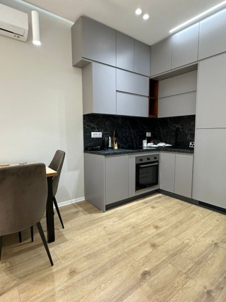 Tirane, jepet me qera apartament 1+1 Kati 3, 47 m² 600 € (BULEVARDI I RI)