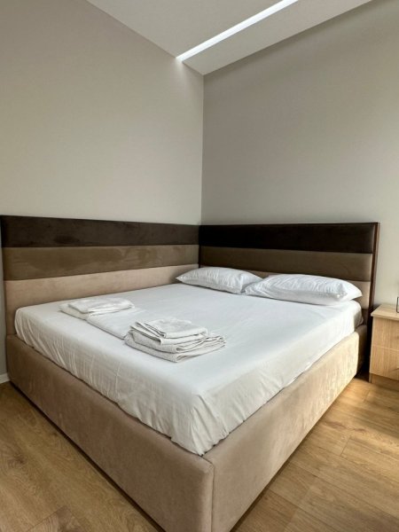 Tirane, jepet me qera apartament 1+1 Kati 3, 47 m² 600 € (BULEVARDI I RI)