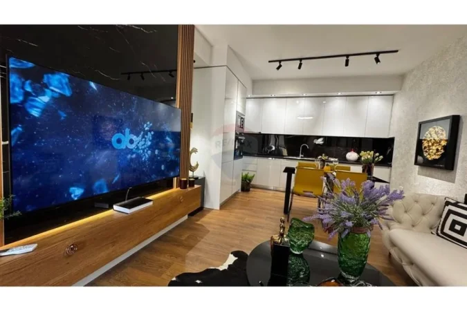 Tirane, shitet apartament 1+1 , 70 m² 178.000 € (komuna parisit)