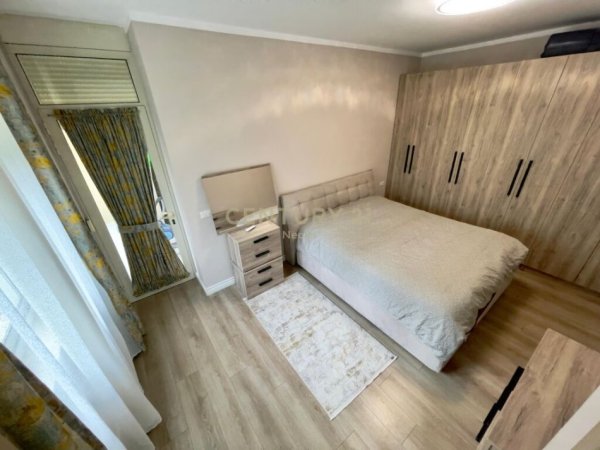 Tirane, jap me qera apartament 1+1+Ballkon , 82 m² 550 € (Liqeni i Thatë)