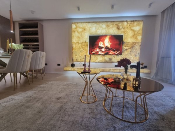 Tirane, jepet me qera apartament 2+1+Aneks+Ballkon Kati 5, 120 m² 1.800 € (TEATRI TURBINA LIQENI)