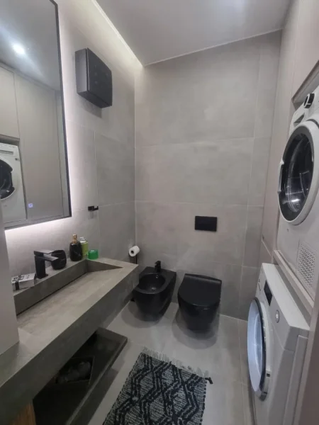 Tirane, jepet me qera apartament 2+1+Aneks+Ballkon Kati 5, 120 m² 1.800 € (TEATRI TURBINA LIQENI)