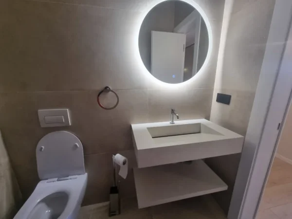 Tirane, jepet me qera apartament 2+1+Aneks+Ballkon Kati 5, 120 m² 1.800 € (TEATRI TURBINA LIQENI)