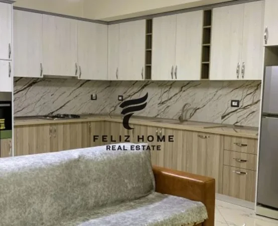 Tirane, jepet me qera apartament 2+1 Kati 3, 126 m² 550 € (5 MAJ)