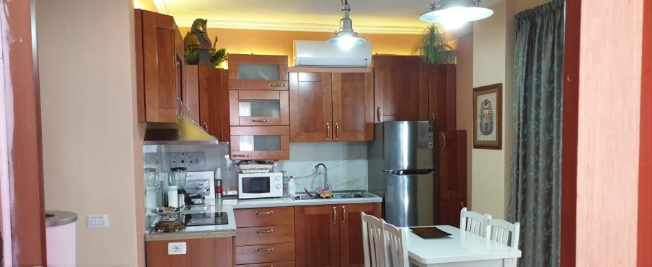 Tirane, jepet me qera apartament 2+1+Ballkon Kati 7, 85 m² 450 € (Misto Mame , rruga Besim Alla)