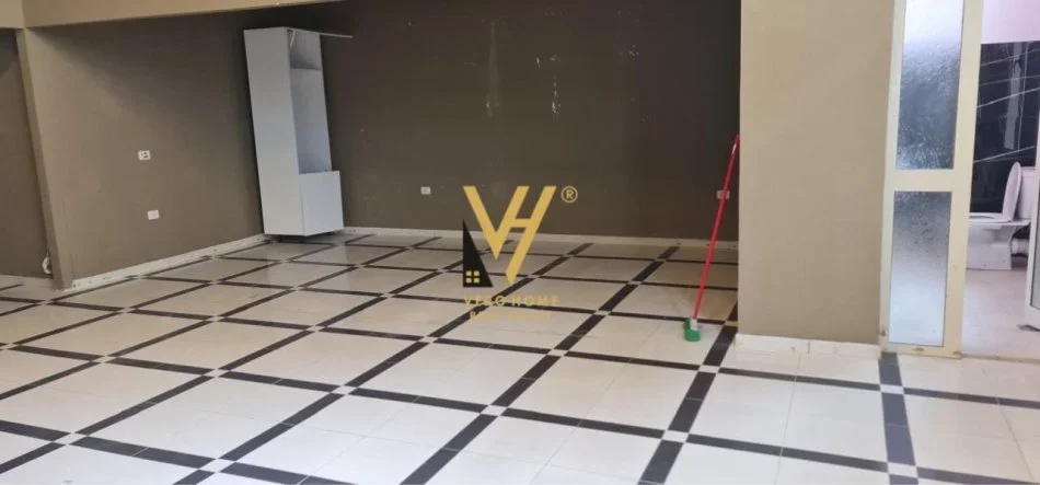 Tirane, jepet me qera zyre Kati 1, 90 m² 800 € (SELITE)