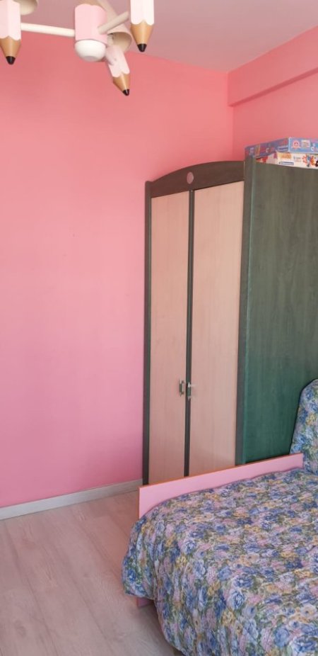 Tirane, jepet me qera apartament 2+1+Ballkon Kati 7, 85 m² 450 € (Misto Mame , rruga Besim Alla)