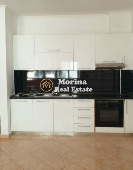 Tirane, jepet me qera apartament 2+1 Kati 4, 100 m² 500 € (Don Bosko)