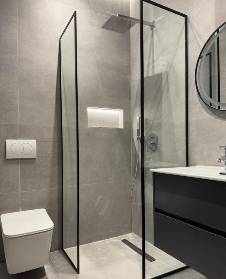 Tirane, jepet me qera apartament 1+1+Ballkon Kati 1, 60 m² 600 € (Liqeni i thate , rruga peti)