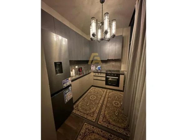 Tirane, shitet apartament 2+1+GARAZH Kati 6, 108 m² 186.000 € (Rruga e Dibres, Komisariati nr.4)
