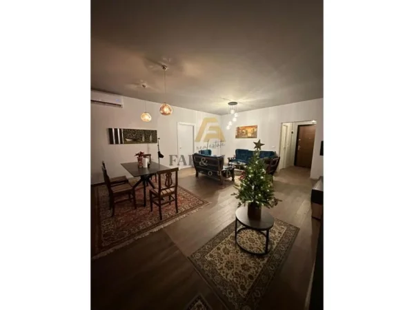 Tirane, shitet apartament 2+1+GARAZH Kati 6, 108 m² 186.000 € (Rruga e Dibres, Komisariati nr.4)