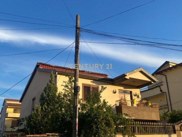 Durres, shitet shtepi Dublex Kati 2, 264 m² 125.000 € (shijak)