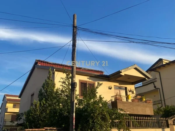 Durres, shitet shtepi Dublex Kati 2, 264 m² 125.000 € (shijak)