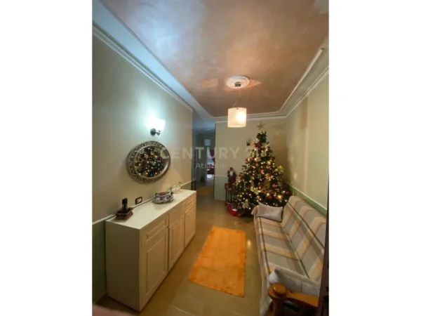 Durres, shitet shtepi Dublex Kati 2, 264 m² 125.000 € (shijak)