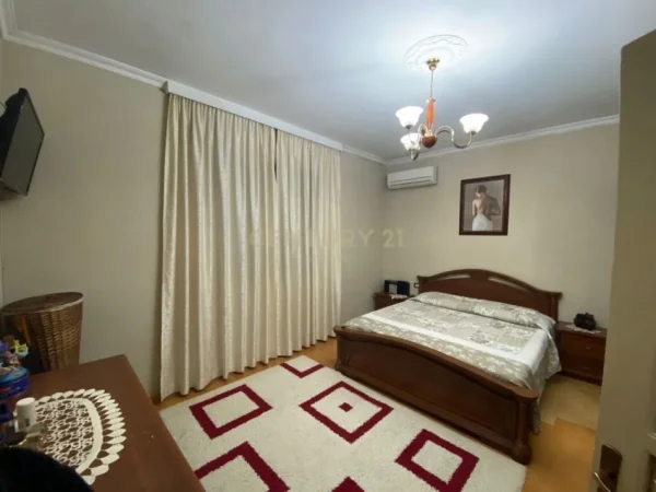 Durres, shitet shtepi Dublex Kati 2, 264 m² 125.000 € (shijak)