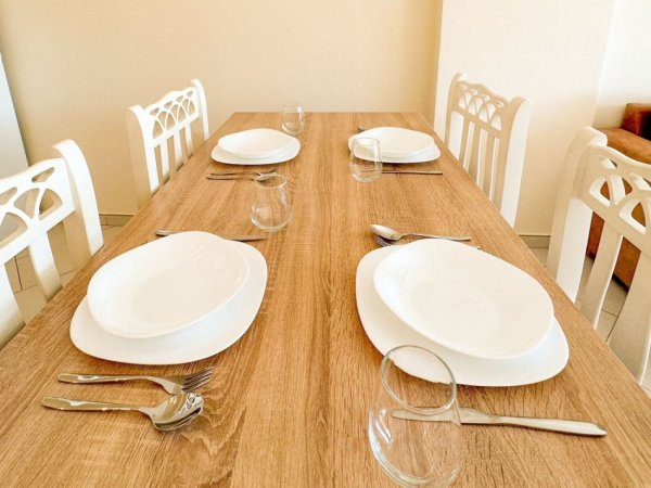 Tirane, jepet me qera apartament 2+1 Kati 4, 85 m² 650 € (Rruga e Kavajës)