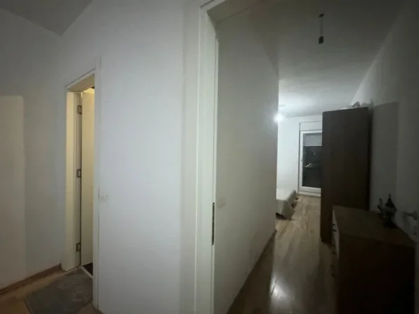 Tirane, shes apartament 1+1+Aneks+Ballkon Kati 5, 61 m² 144.999 € (Komuna e Parisit)