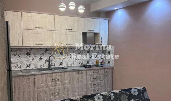 Tirane, jepet me qera apartament 1+1 Kati 2, 65 m² 450 € (Yzberisht)