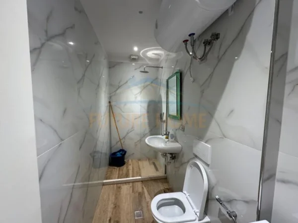 Durres, shitet apartament 1+1+Ballkon Kati 1, 48 m² 86.000 € (qerret)