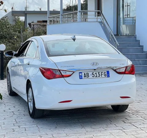 Tirane, shes makine Hyundai Sonata Gaz, e bardhë automatik Kondicioner 170 km 6.200 €