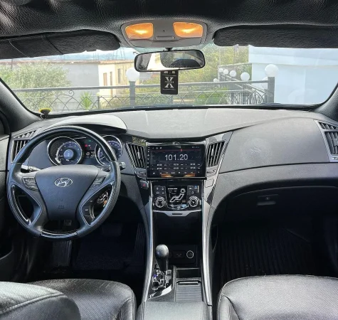 Tirane, shes makine Hyundai Sonata Gaz, e bardhë automatik Kondicioner 170 km 6.200 €