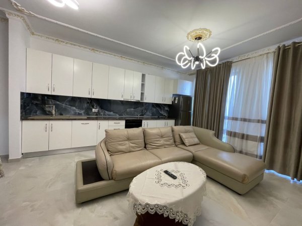 Tirane, jepet me qera apartament 2+1+Ballkon Kati 2, 110 m² 850 € (Rruga Ferit Xhajko, Uzina Dinamo)
