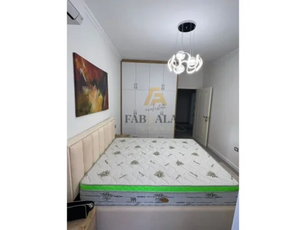 Tirane, shitet apartament 2+1+2 Kati 2, 91 m² 146.000 € (Astir)