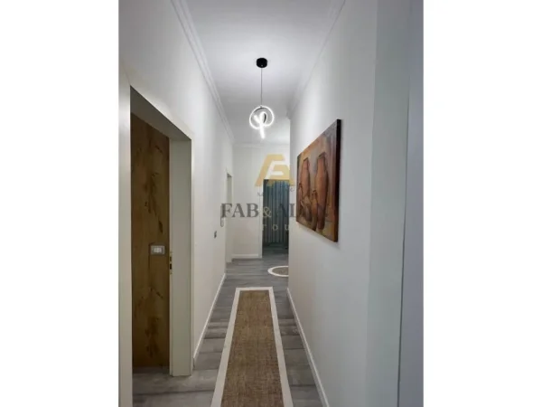 Tirane, shitet apartament 2+1+2 Kati 2, 91 m² 146.000 € (Astir)