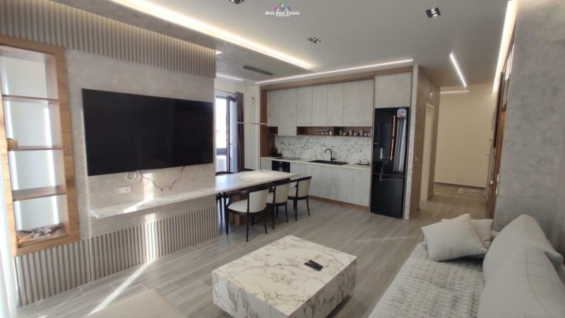 Tirane, jepet me qera apartament 2+1 Kati 5, 125 m² 1500 € (shkolla e kuqe)