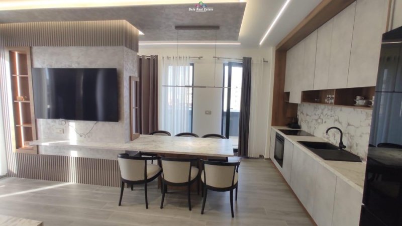 Tirane, jepet me qera apartament 2+1 Kati 5, 125 m² 1500 € (shkolla e kuqe)