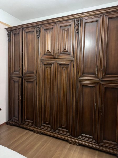 Tirane, jepet me qera apartament 2+1+Ballkon Kati 2, 120 m² 600 € (Rruga myslym shyri , prane kopeshtit 4 stinet)
