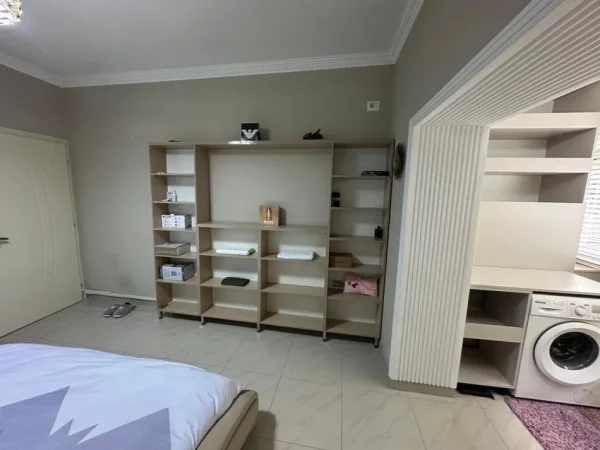 Tirane, Apartament 1+1per shitje  Kati 3, 120.000 € (Hoxha Tasim)