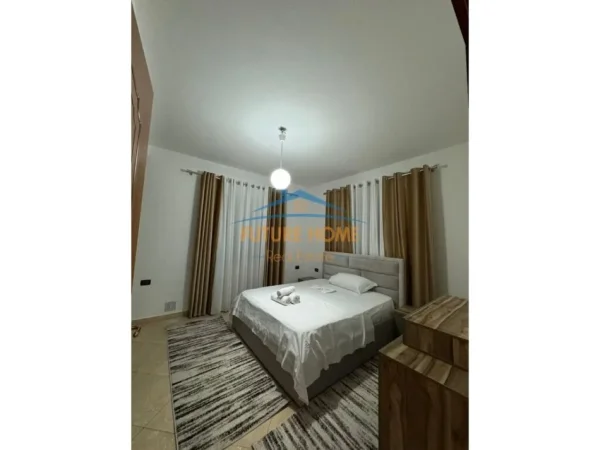 Tirane, jepet me qera apartament 1+1 Kati 4, 90 m² 500 € (5 maji)