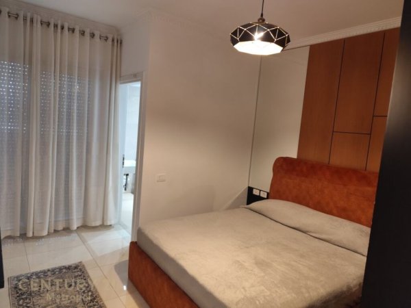 Tirane, shes apartament 2+1+2 , 104 m² 260.000 € (Rruga e Dibrës)