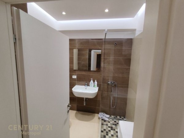 Tirane, shes apartament 2+1+2 , 104 m² 260.000 € (Rruga e Dibrës)