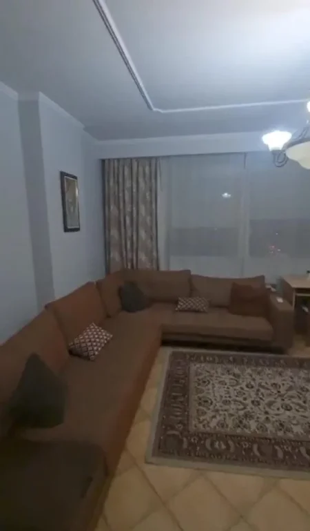 Tirane, jepet me qera apartament 1+1+Aneks Kati 5, 71 m² 600 € (air albania , rruga e elbasanit)