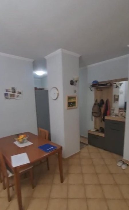 Tirane, jepet me qera apartament 1+1+Aneks Kati 5, 71 m² 600 € (air albania , rruga e elbasanit)