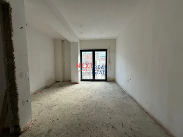 Tirane, shitet apartament 4+1+Aneks+Ballkon Kati 4, 186 m² 300.000 € (KODRA E DIELLIT 3)