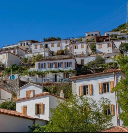 Himare, shitet shtepi 2 Katshe , 243 m² 430.000 € (Vuno)