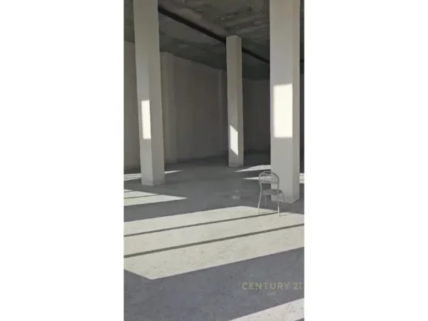 Tirane, shes ambjent biznesi , 1.200 m² 1.800.000 € (Mullet)