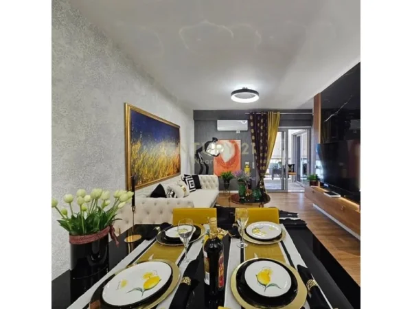 Tirane, shes apartament 1+1 , 70 m² 176.000 € (Komuna e Parisit)