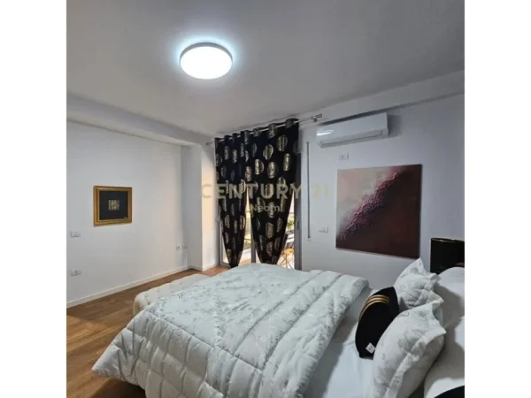 Tirane, shes apartament 1+1 , 70 m² 176.000 € (Komuna e Parisit)