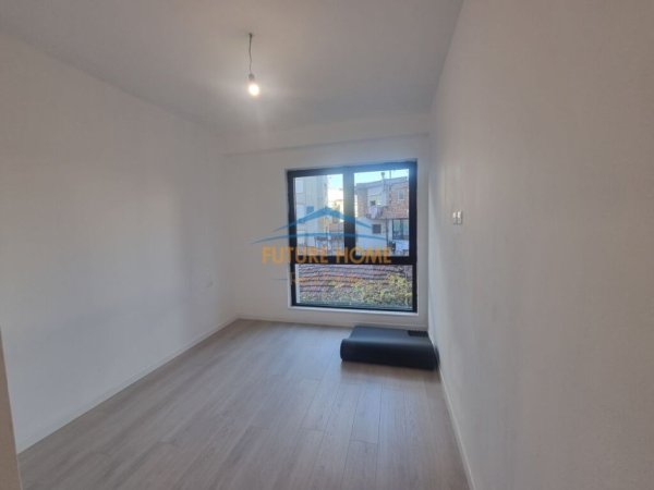 Tirane, jepet me qera ambjent biznesi Kati 2, 95 m² 700 € (MYSLYM SHYRI)