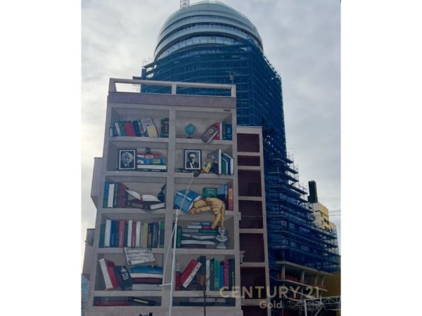 Tirane, jepet me qera apartament 2+1+Aneks+Ballkon Kati 2, 82 m² 1.000 € (PALLATI ISMAIL KADARES)
