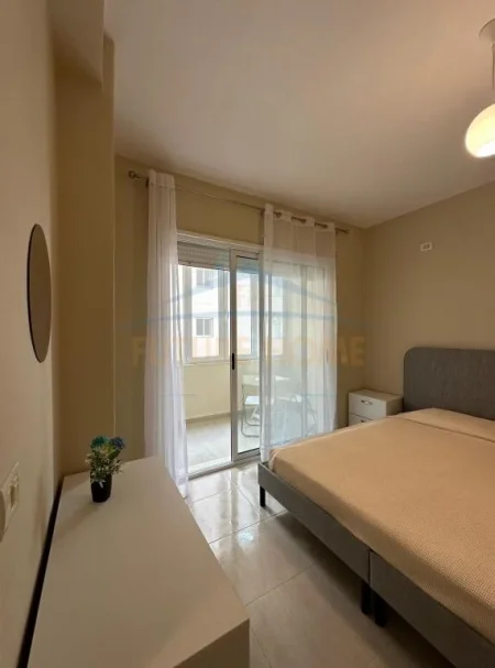 Durres, Shkembi Kavajes, jepet me qera apartament 1+1 Kati 7, 46 m² 250 €