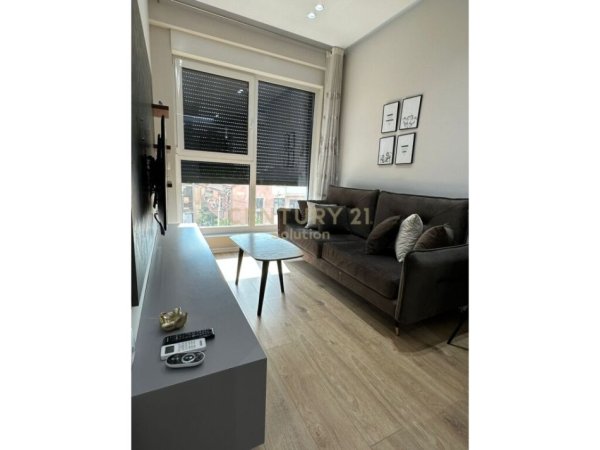 Tirane, jepet me qera apartament 1+1+Aneks+Ballkon Kati 3, 47 m² 600 € (BULEVARDI I RI)