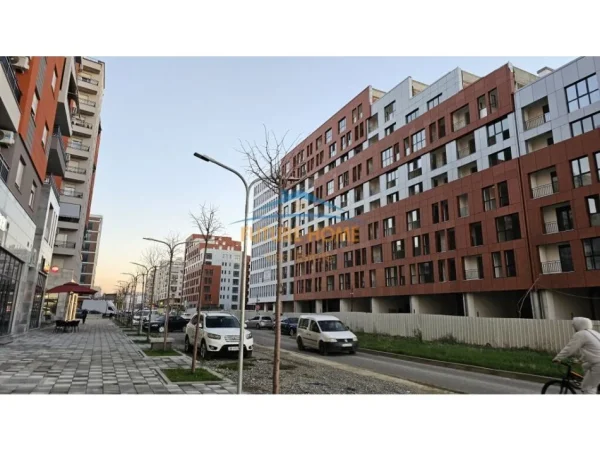 Tirane, shitet ambjent biznesi Kati 0, 59 m² 95.000 € (Unaza e Re)